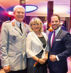 General Eckart Klink, Kommandeur der Bundeswehr in Hessen, Sigrid Klink, Michael Ruiss